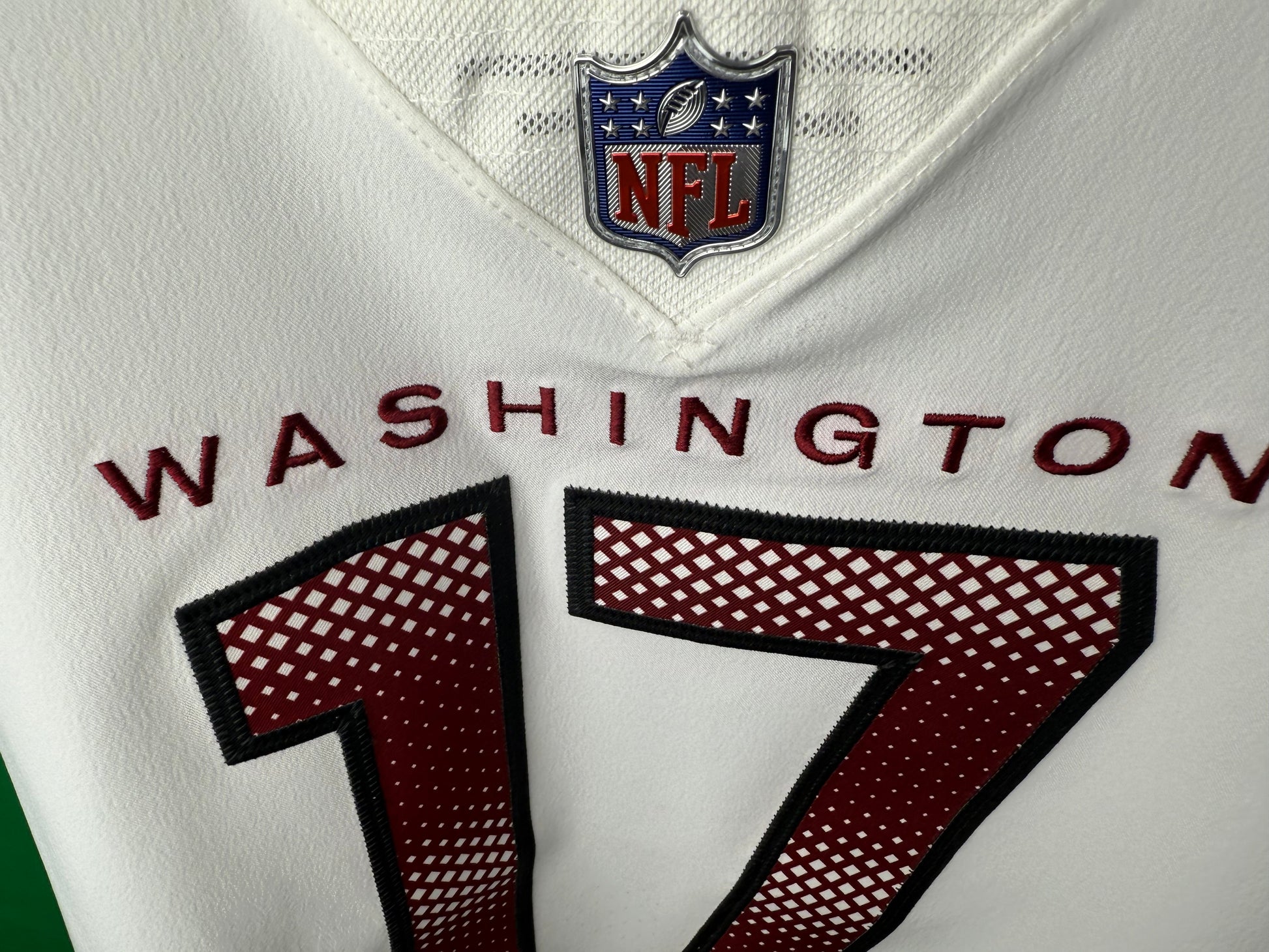New On Field Authentic Nike Jersey Terry McLaurin Washington Commanders Size M - SoleAna