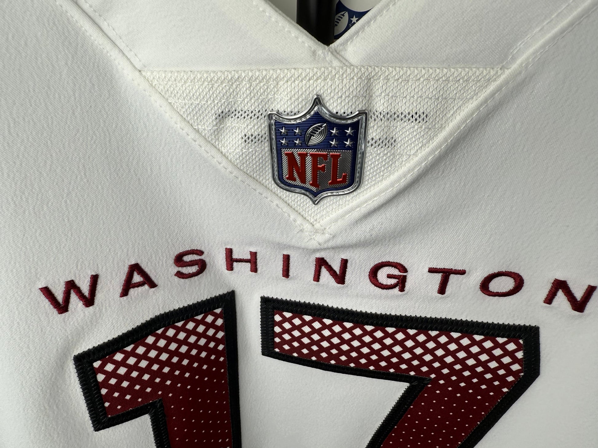 New On Field Authentic Nike Jersey Terry McLaurin Washington Commanders Size M - SoleAna