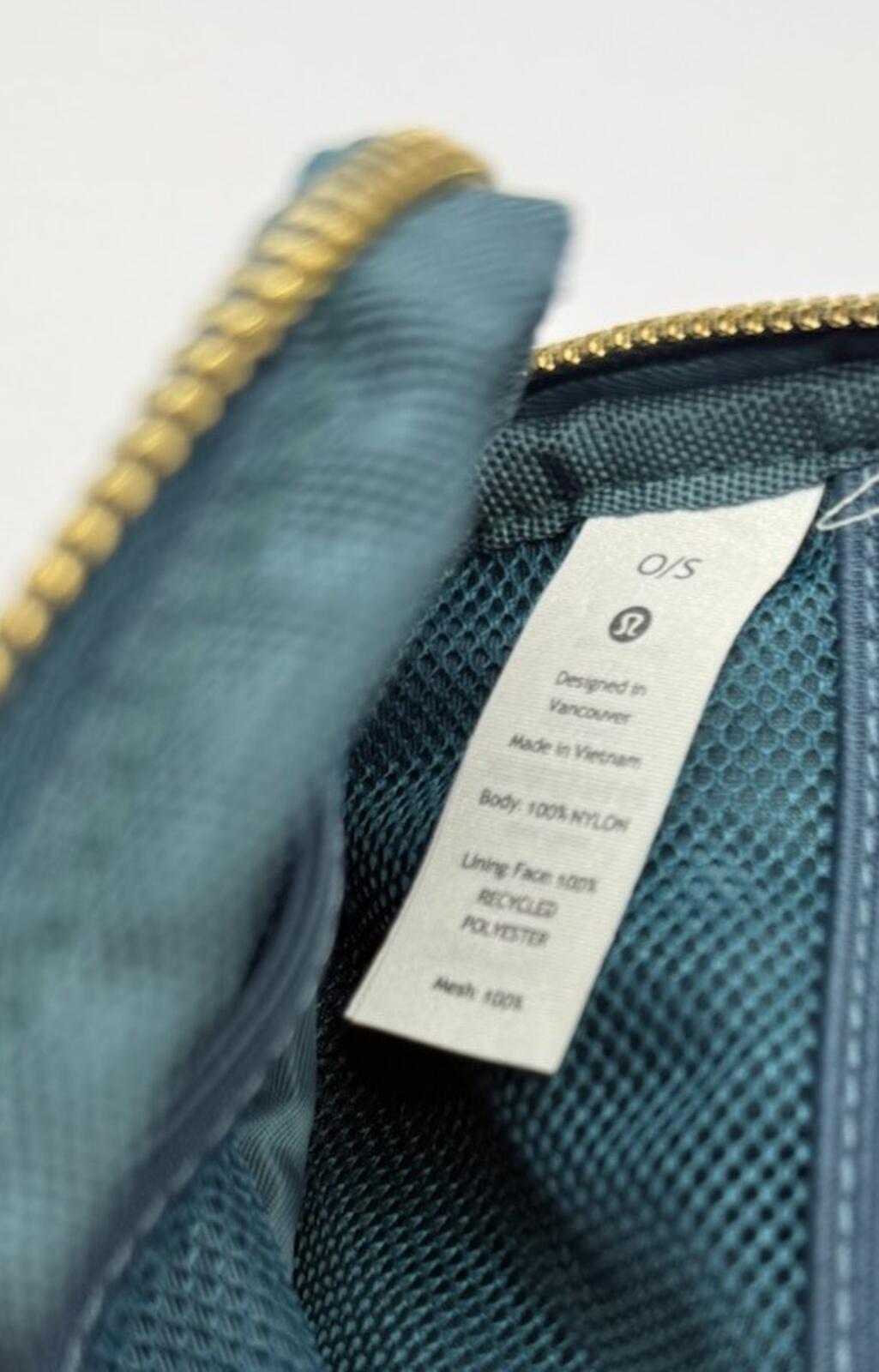 NWT Lululemon Everywhere Belt Bag 1L in Green Jasper and Gold - SoleAna