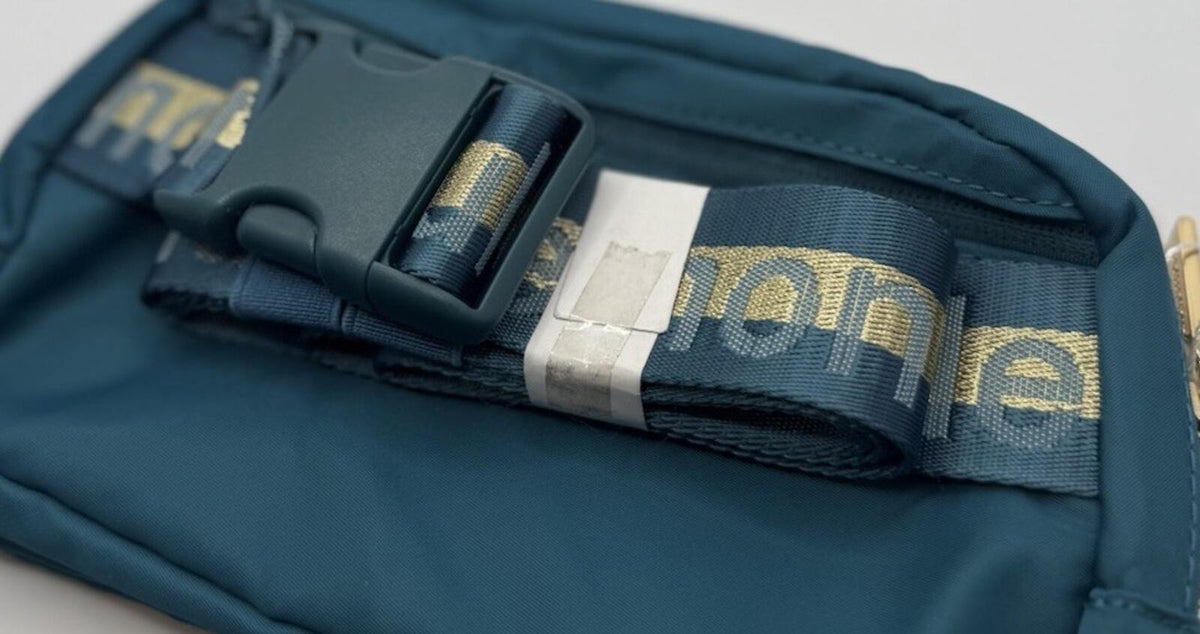 NWT Lululemon Everywhere Belt Bag 1L in Green Jasper and Gold - SoleAna